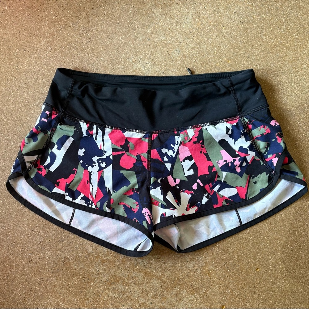 Lululemon Speed Up shorts low rise 2.5”
